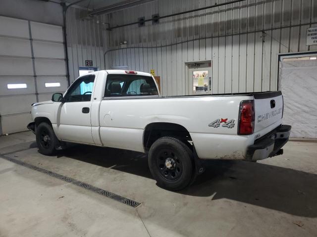 Chevrolet Silverado K1500 Image 3