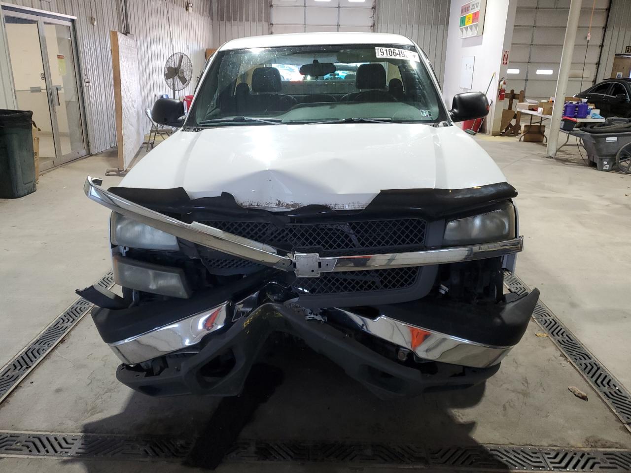 Chevrolet Silverado K1500 Image 12