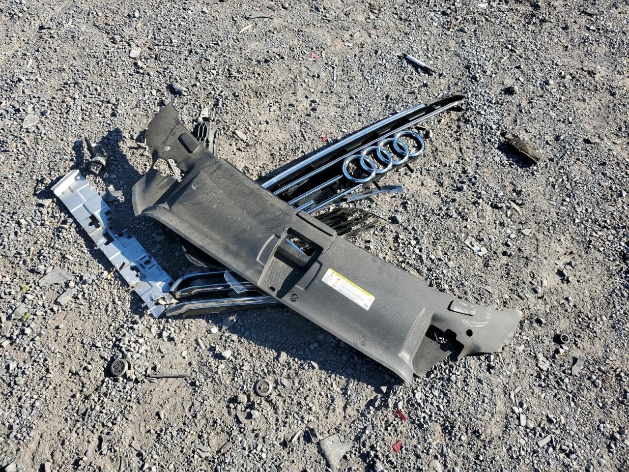 Audi A8 L Quattro Image 9