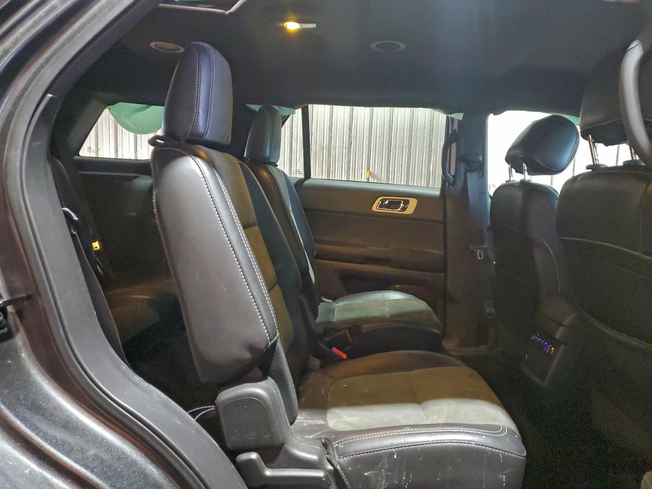 Ford Explorer Xlt Image 9