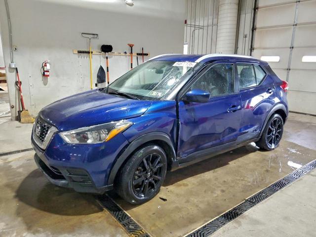  Salvage Nissan Kicks