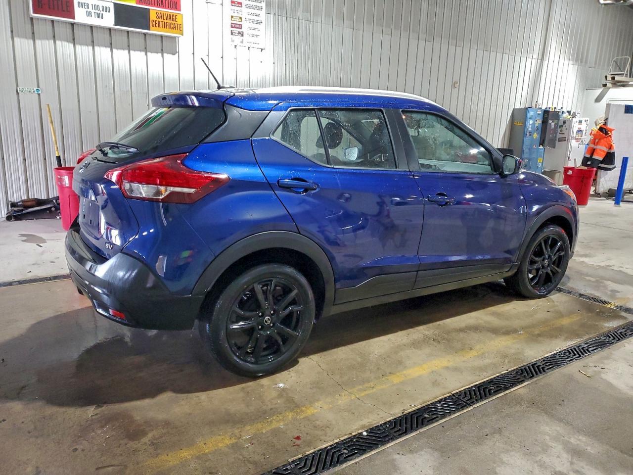 Nissan Kicks S Image 3