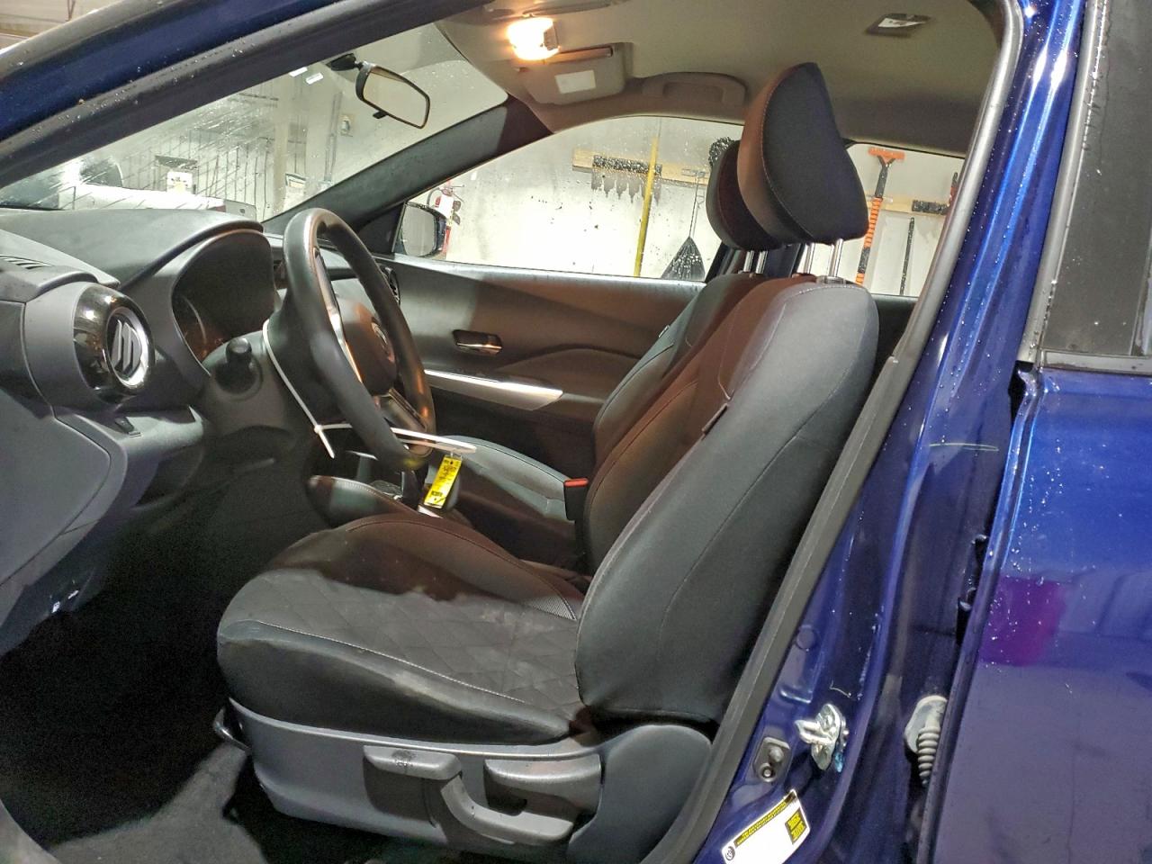 Nissan Kicks S Image 5