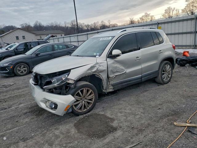  Salvage Volkswagen Tiguan