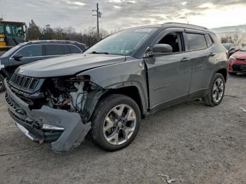  Salvage Jeep Compass