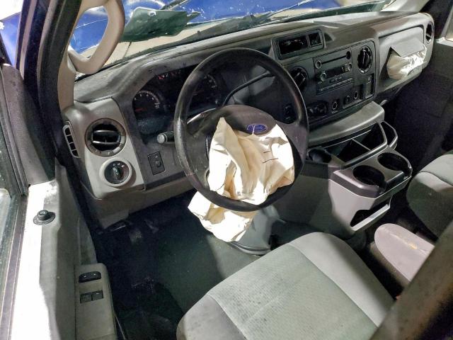 Ford Econoline E350 Super Duty Wagon Image 14