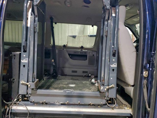 Ford Econoline E350 Super Duty Wagon Image 10