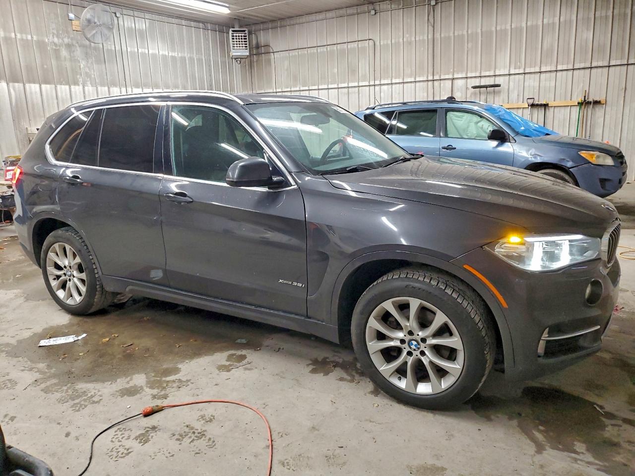 BMW X Series Xdrive35i Image 12