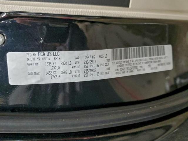 Chrysler Pacifica Touring L Image 3