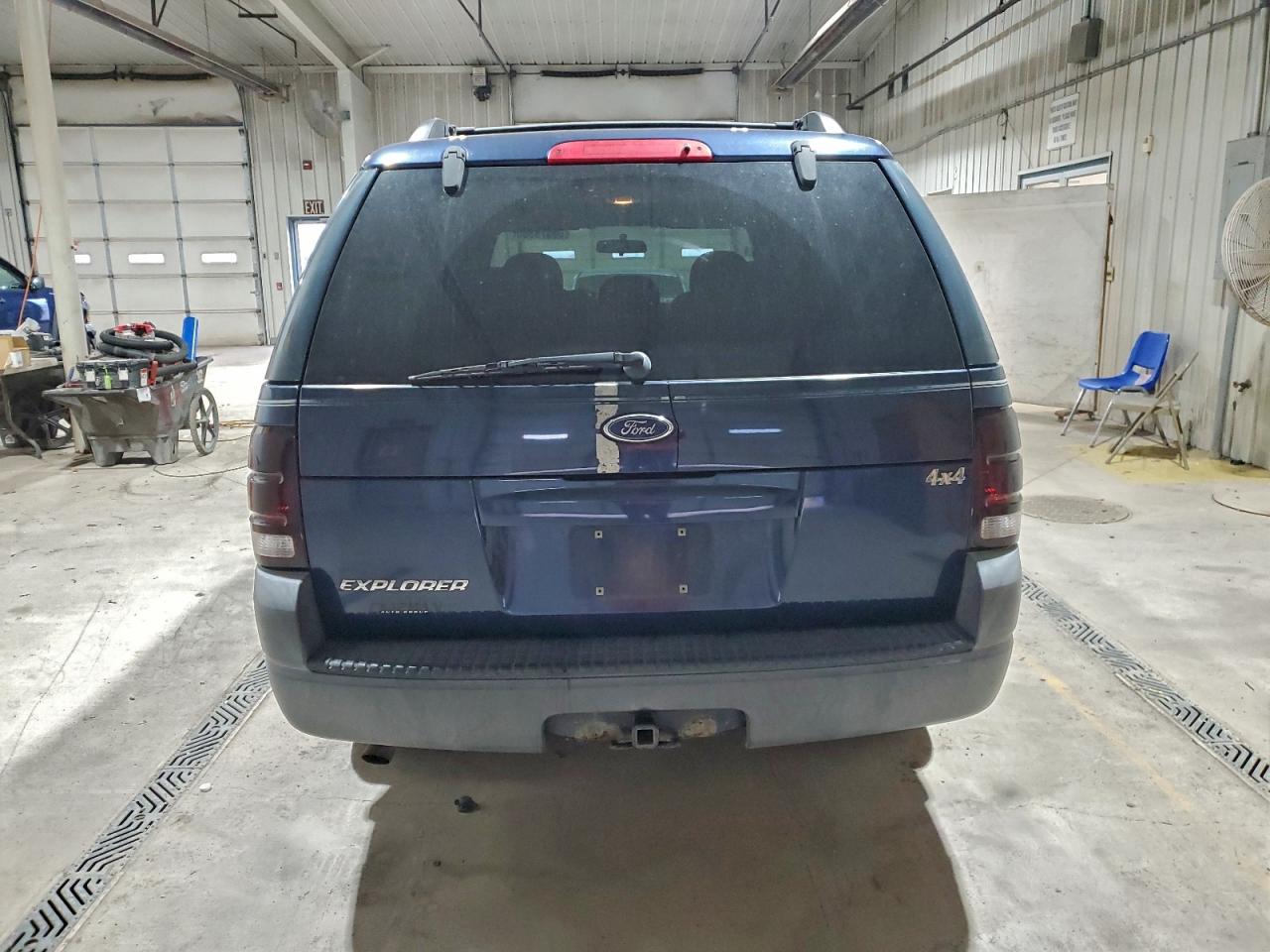 Ford Explorer Xls Image 13