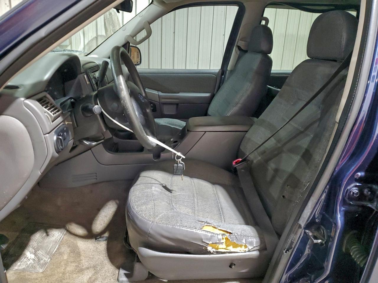 Ford Explorer Xls Image 5