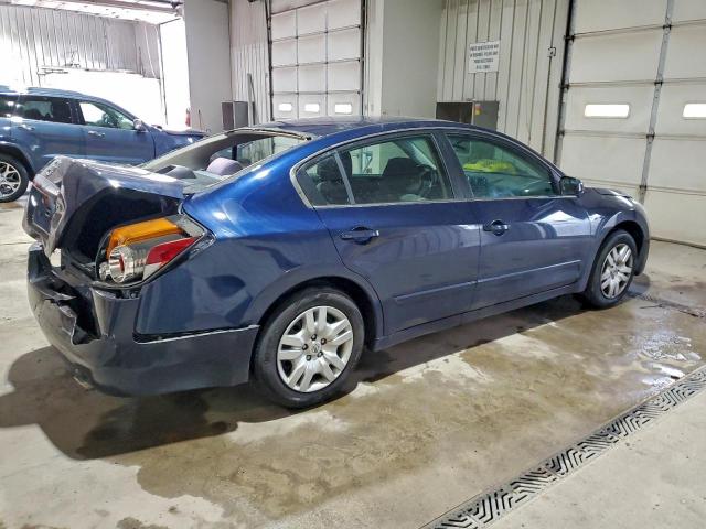 Nissan Altima 2.5 Image 2