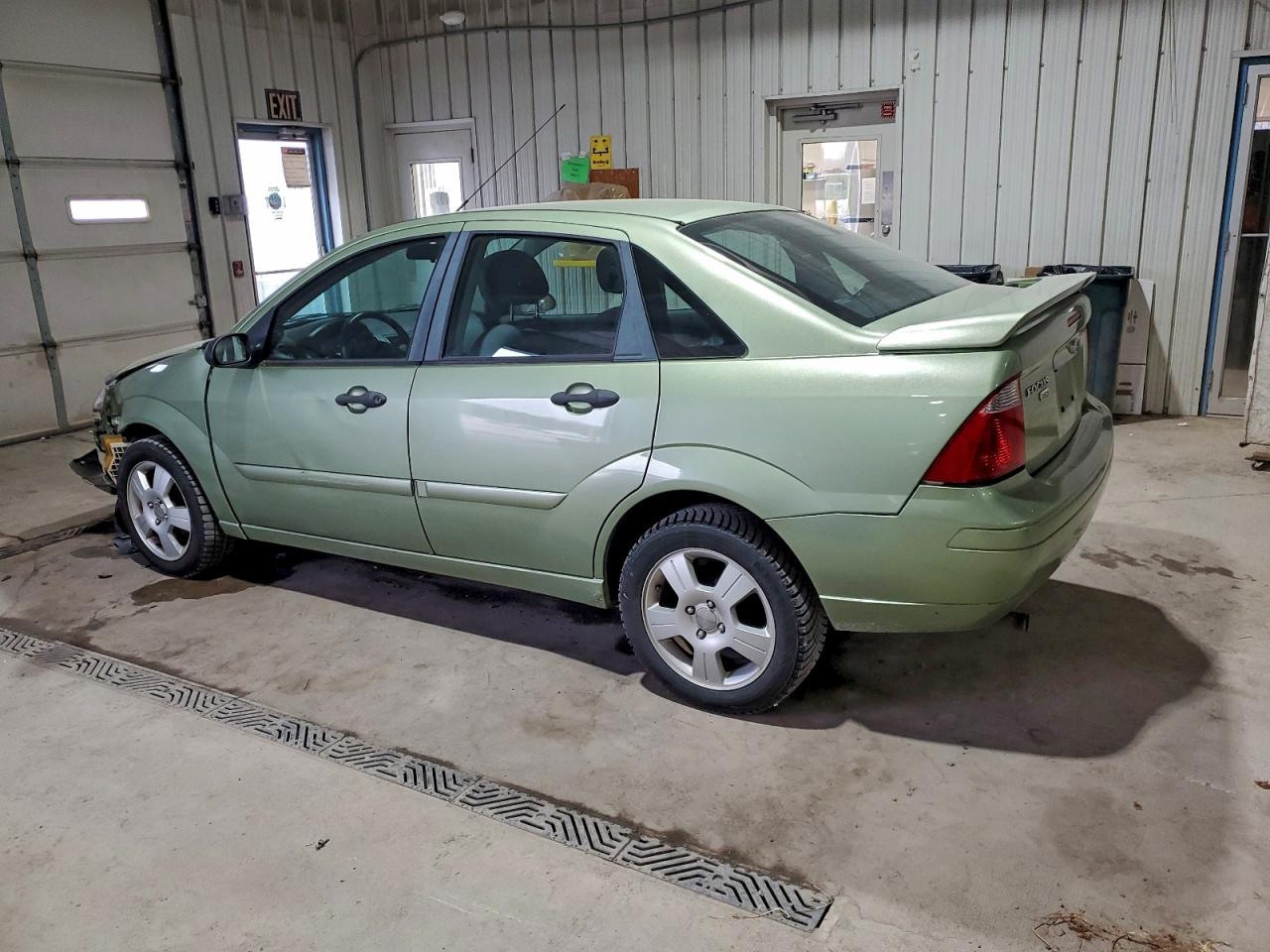 Ford Focus Zx4 Image 5