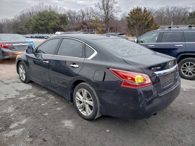 Nissan Altima 2.5 Image 2