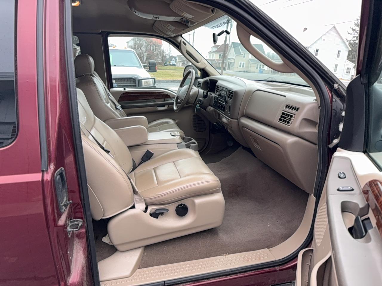 Ford F-250 Super Duty Image 13