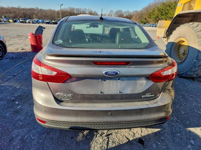 Ford Focus Se Image 4