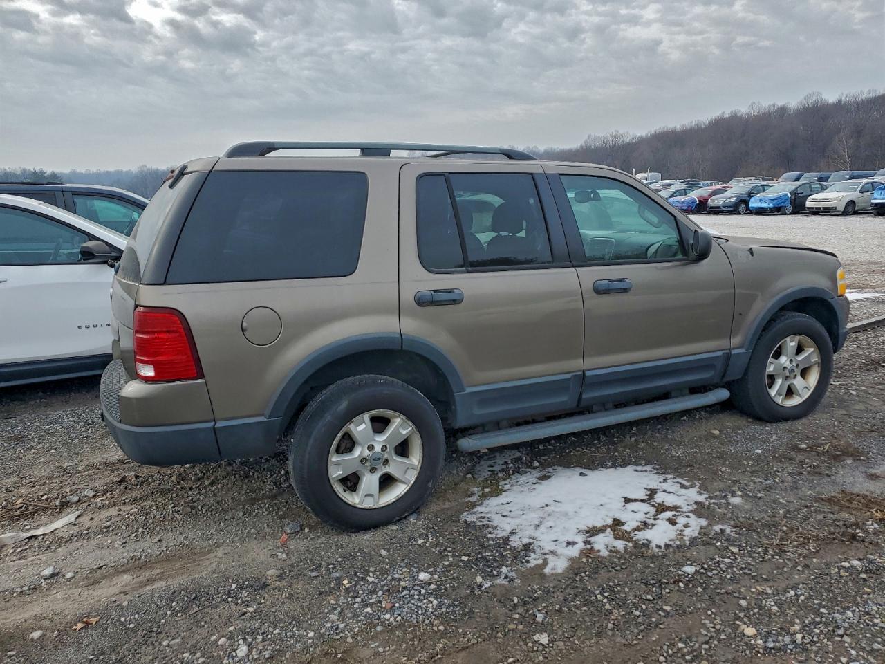 Ford Explorer Xlt Image 3
