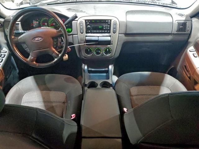 Ford Explorer Xlt Image 8