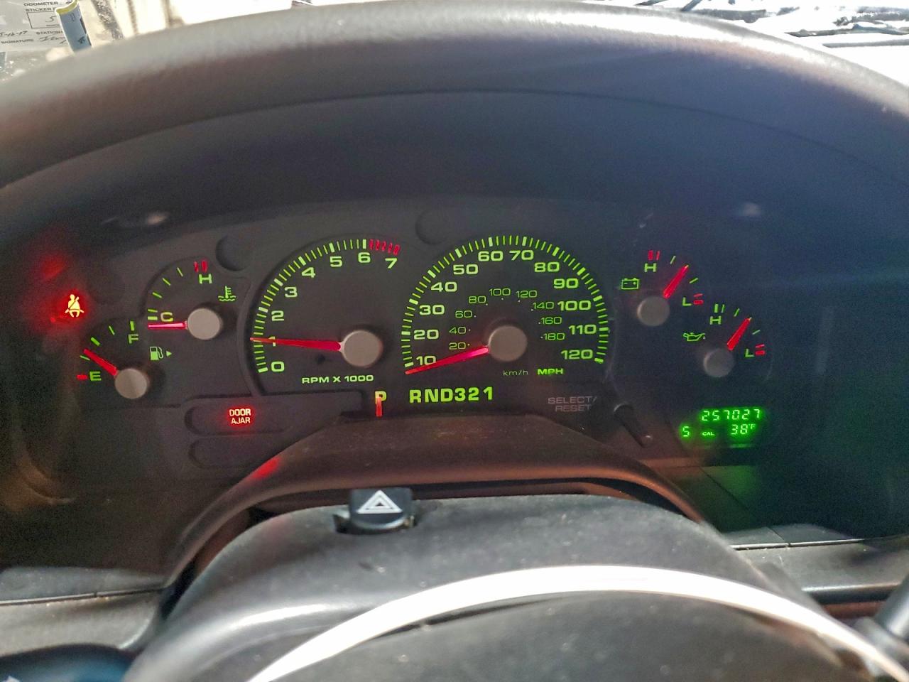 Ford Explorer Xlt Image 11