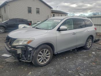  Salvage Nissan Pathfinder