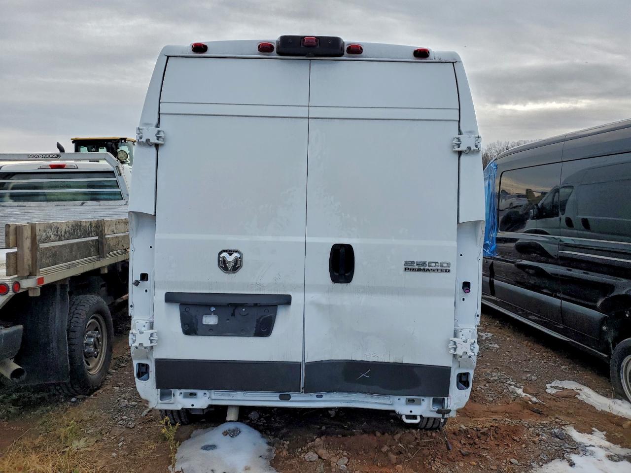 Ram Promaster 2500 High Image 2