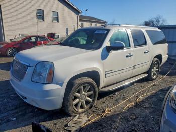  Salvage GMC Yukon