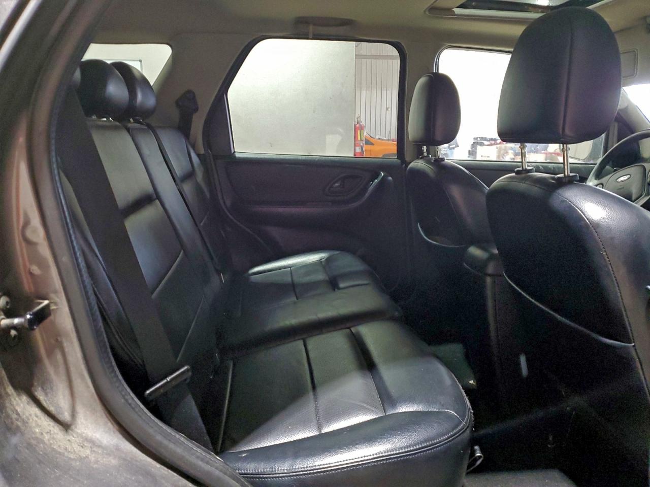 Ford Escape Limited Image 12