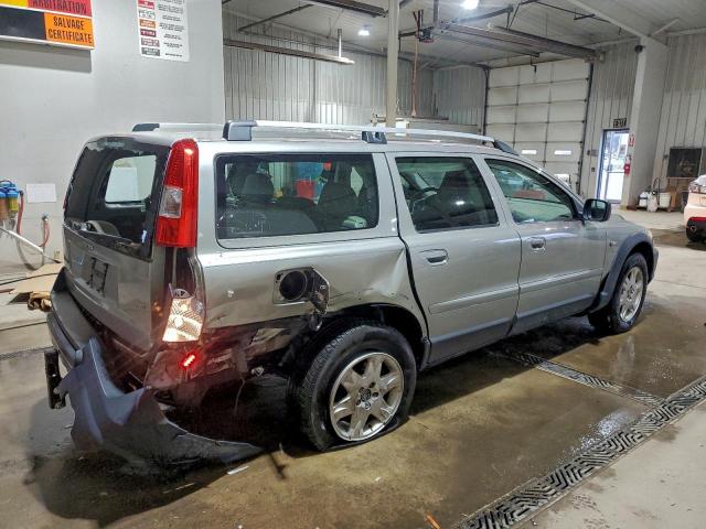 Volvo XC70 Image 3