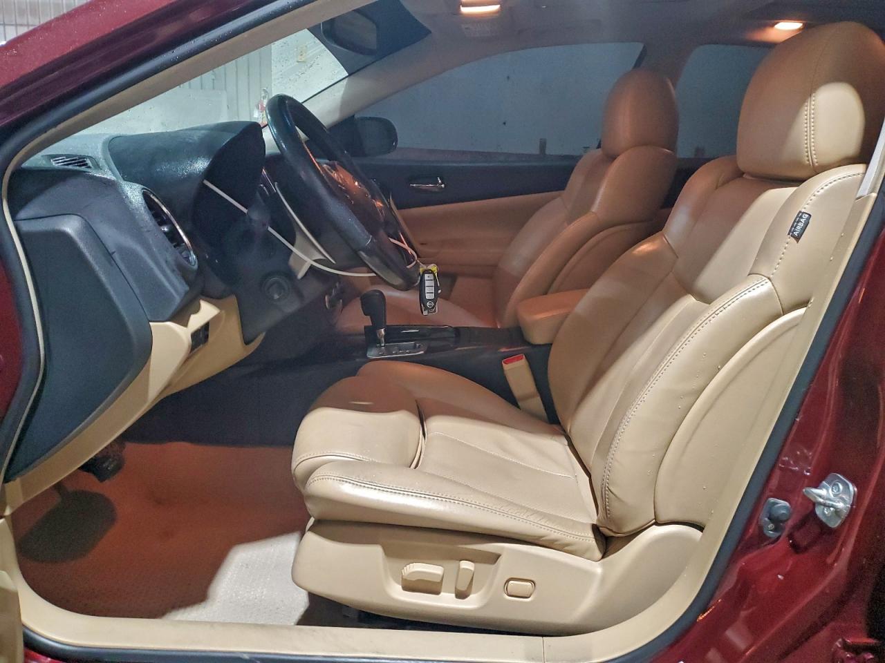 Nissan Maxima S Image 9