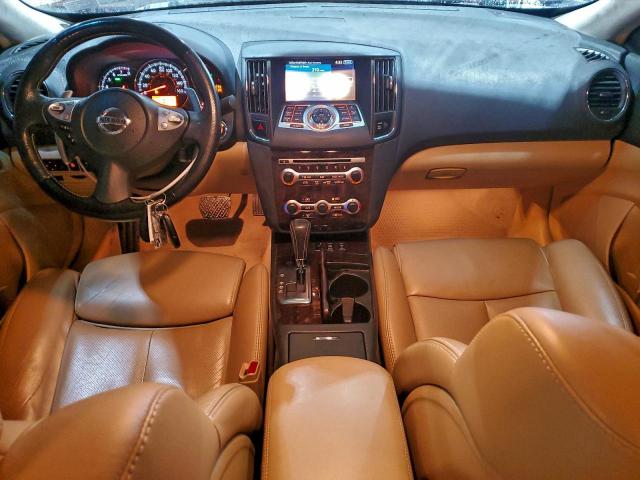 Nissan Maxima S Image 5