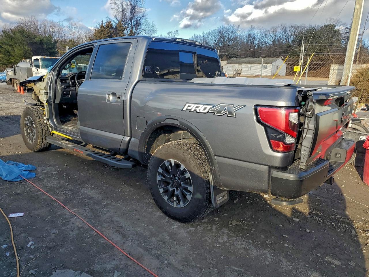 Nissan Titan Sv Image 6