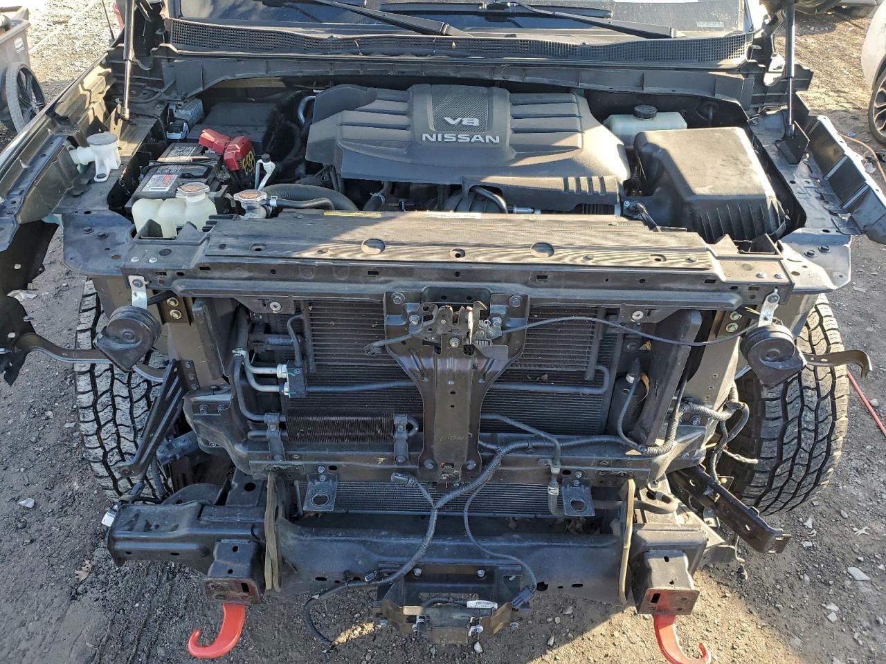 Nissan Titan Sv Image 9