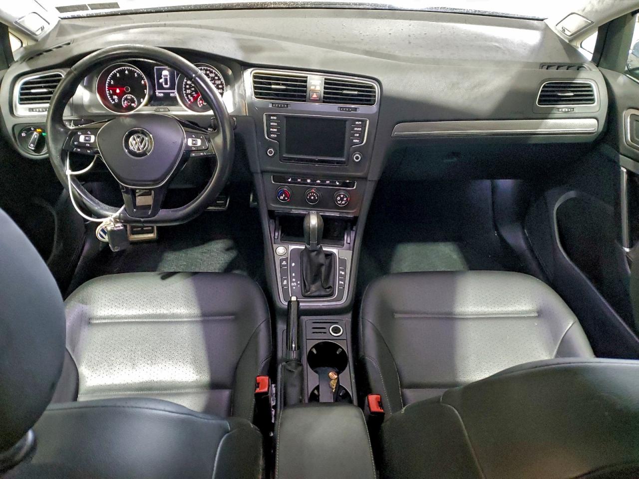 Volkswagen Golf S Image 4