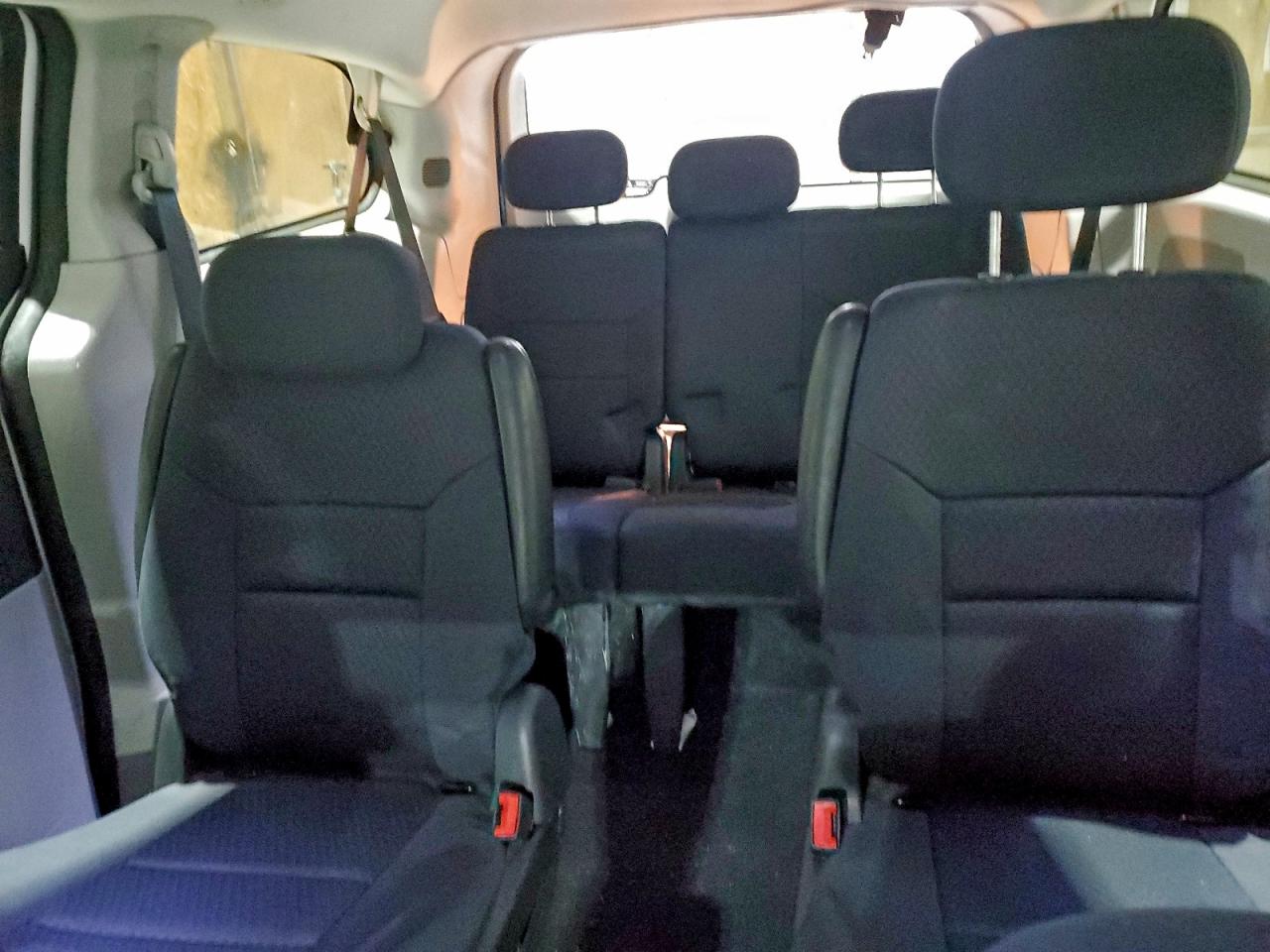 Dodge Caravan Sxt Image 4