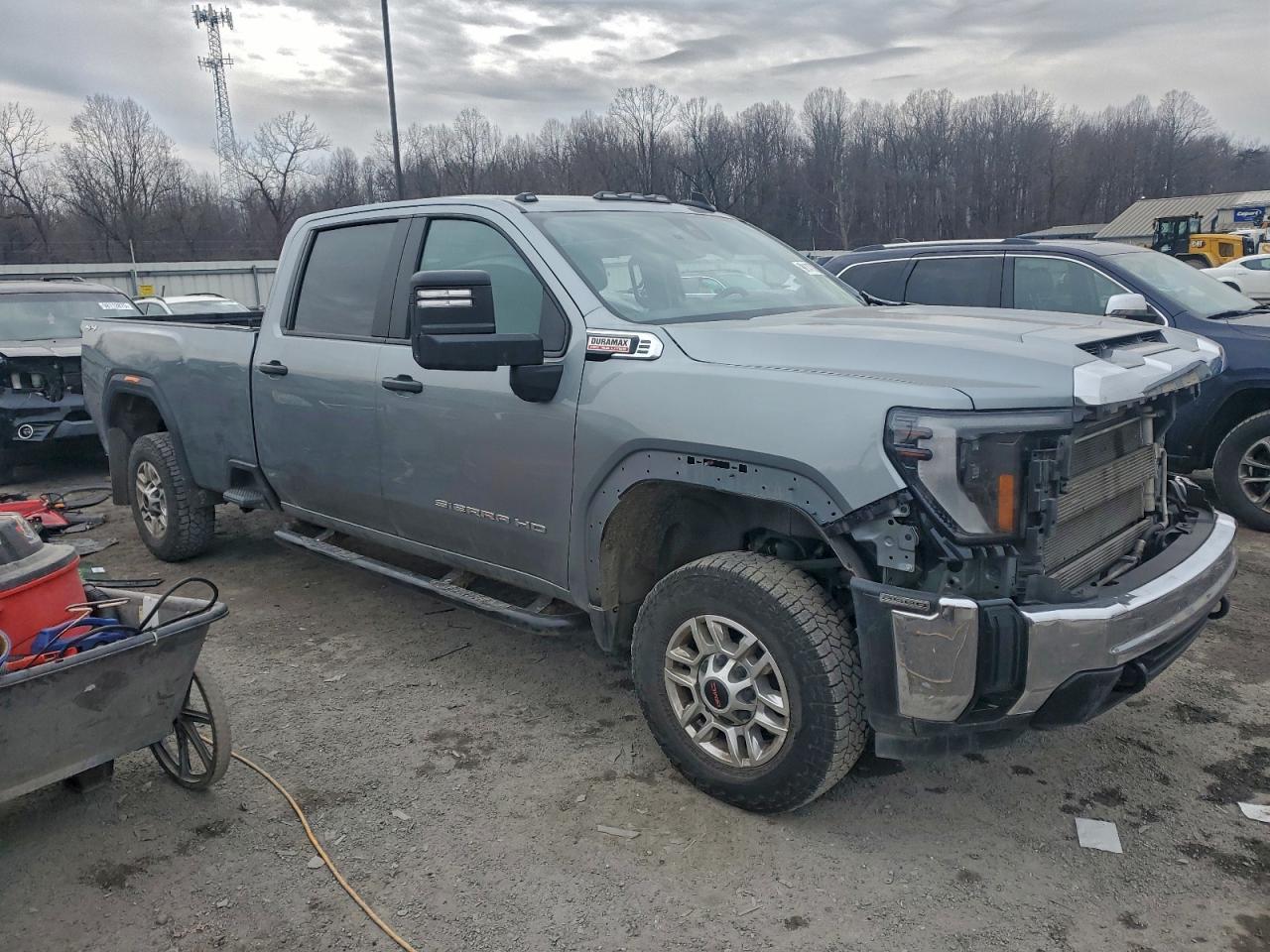 GMC Sierra K2500 Heavy Duty Image 4