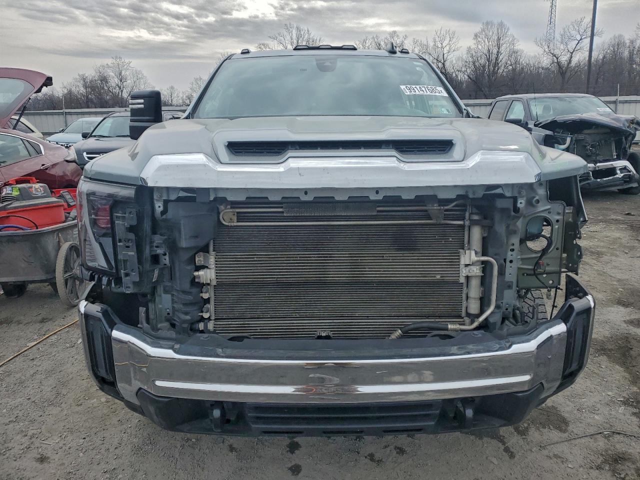 GMC Sierra K2500 Heavy Duty Image 6