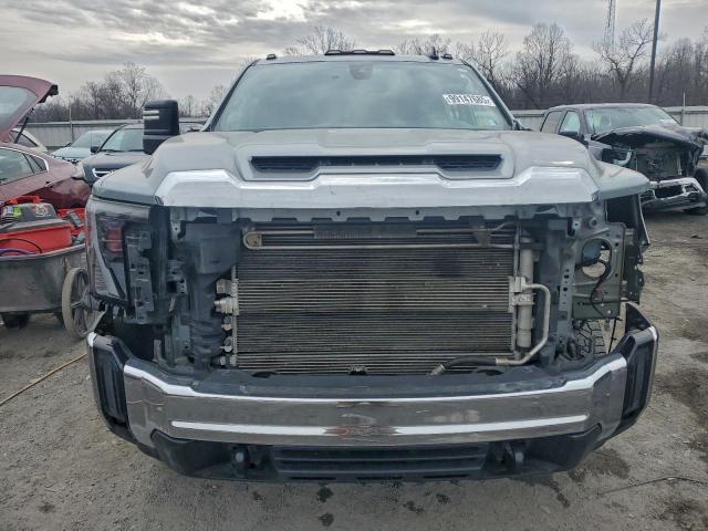 GMC Sierra K2500 Heavy Duty Image 6
