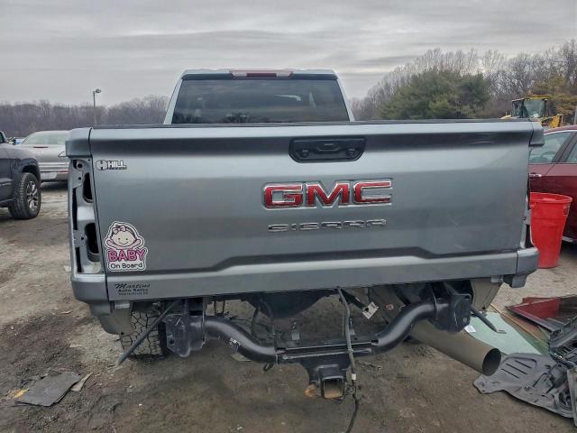 GMC Sierra K2500 Heavy Duty Image 5