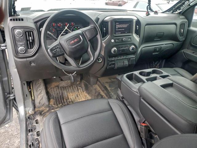 GMC Sierra K2500 Heavy Duty Image 8