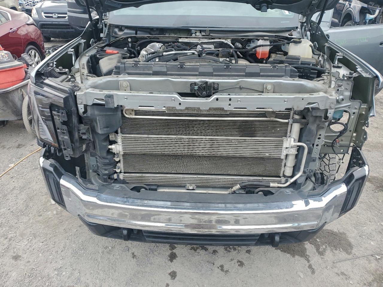 GMC Sierra K2500 Heavy Duty Image 13