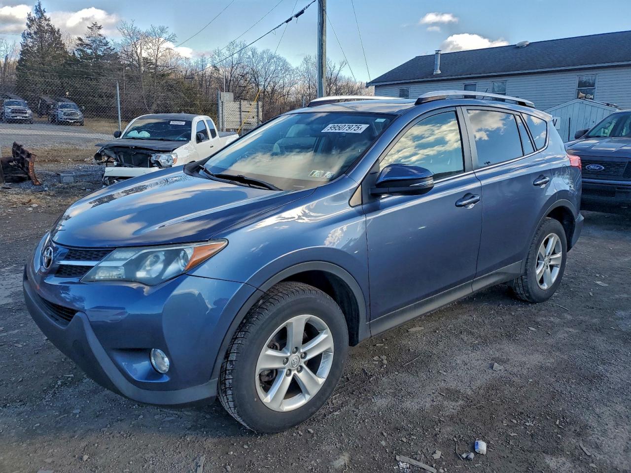 Toyota RAV4 Xle Image 1