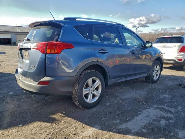Toyota RAV4 Xle Image 7