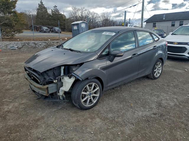  Salvage Ford Fiesta