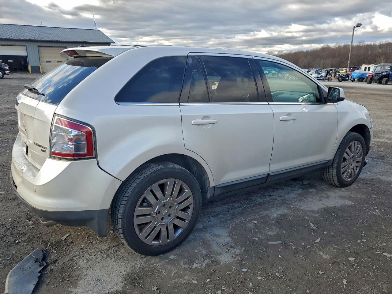 Ford Edge Limited Image 3