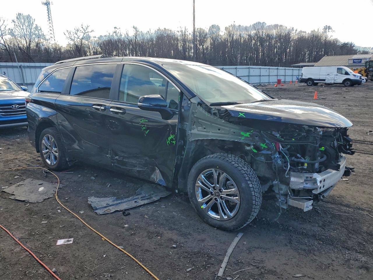 Toyota Sienna Limited Image 4