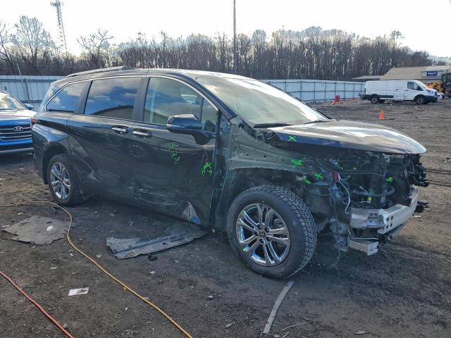 Toyota Sienna Limited Image 4