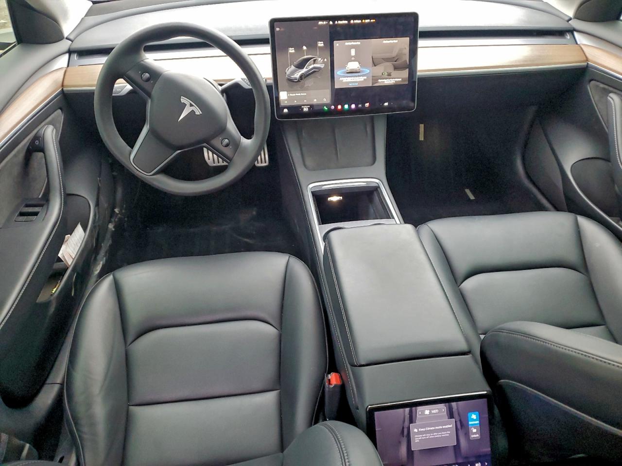 Tesla Model 3 Image 7