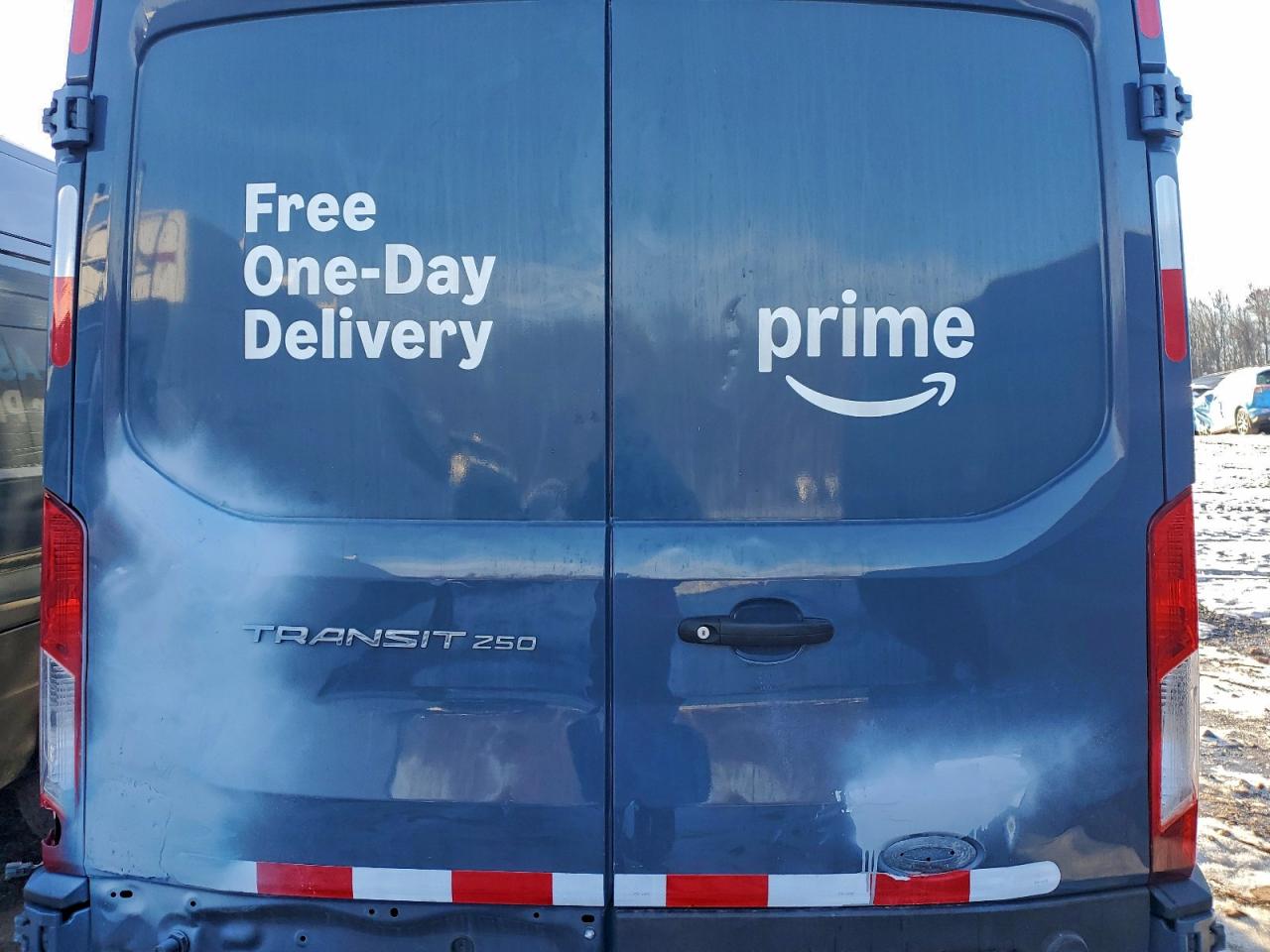 Ford Transit T-250 Image 7