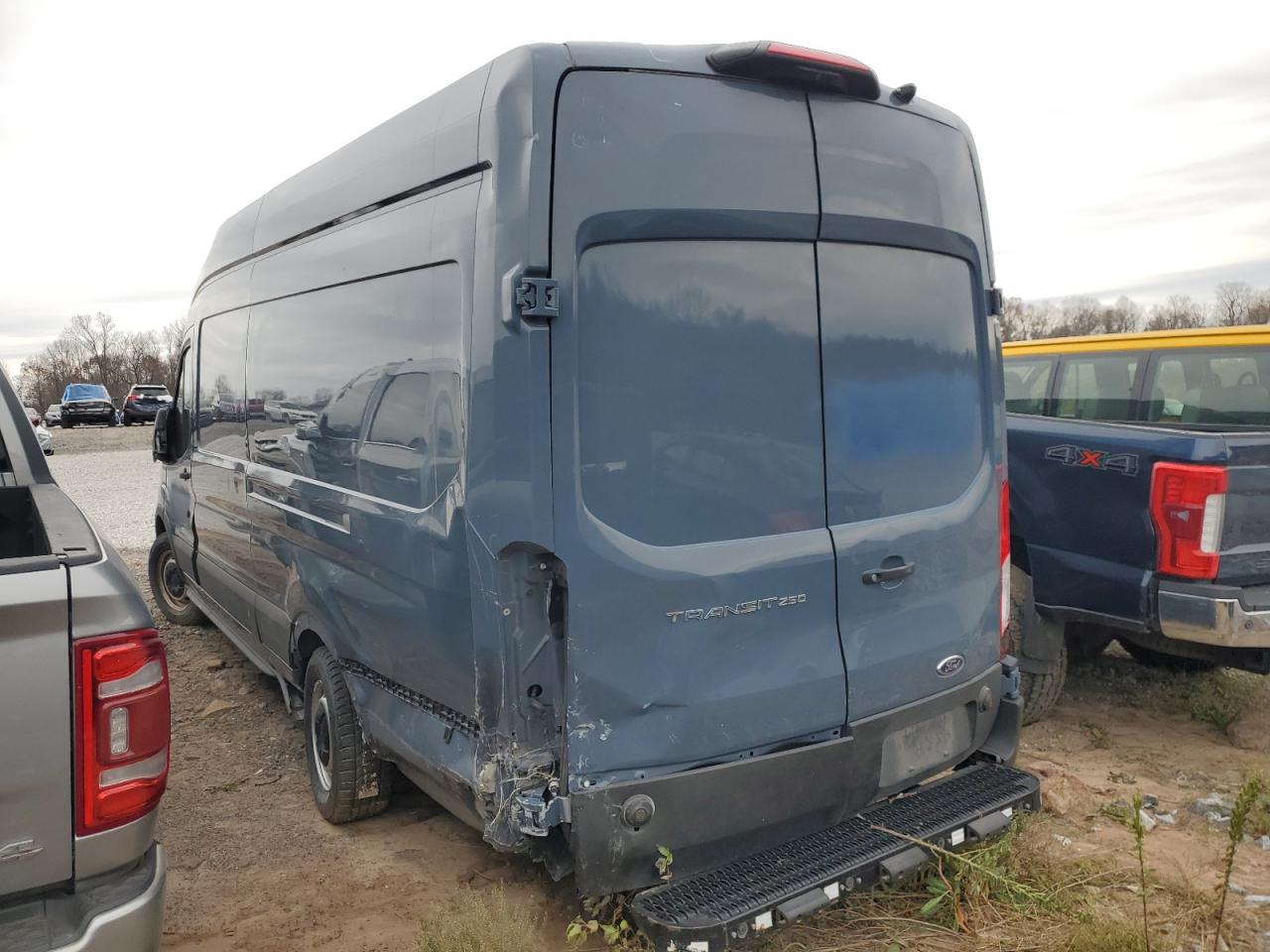 Ford Transit T-250 Image 2