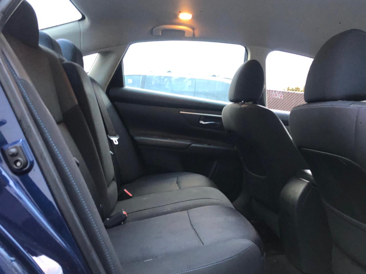 Nissan Altima 2.5 Image 5